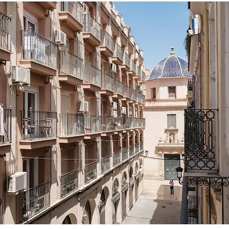 Charming Flat At Historic Centre & Short Walk To * Alicante